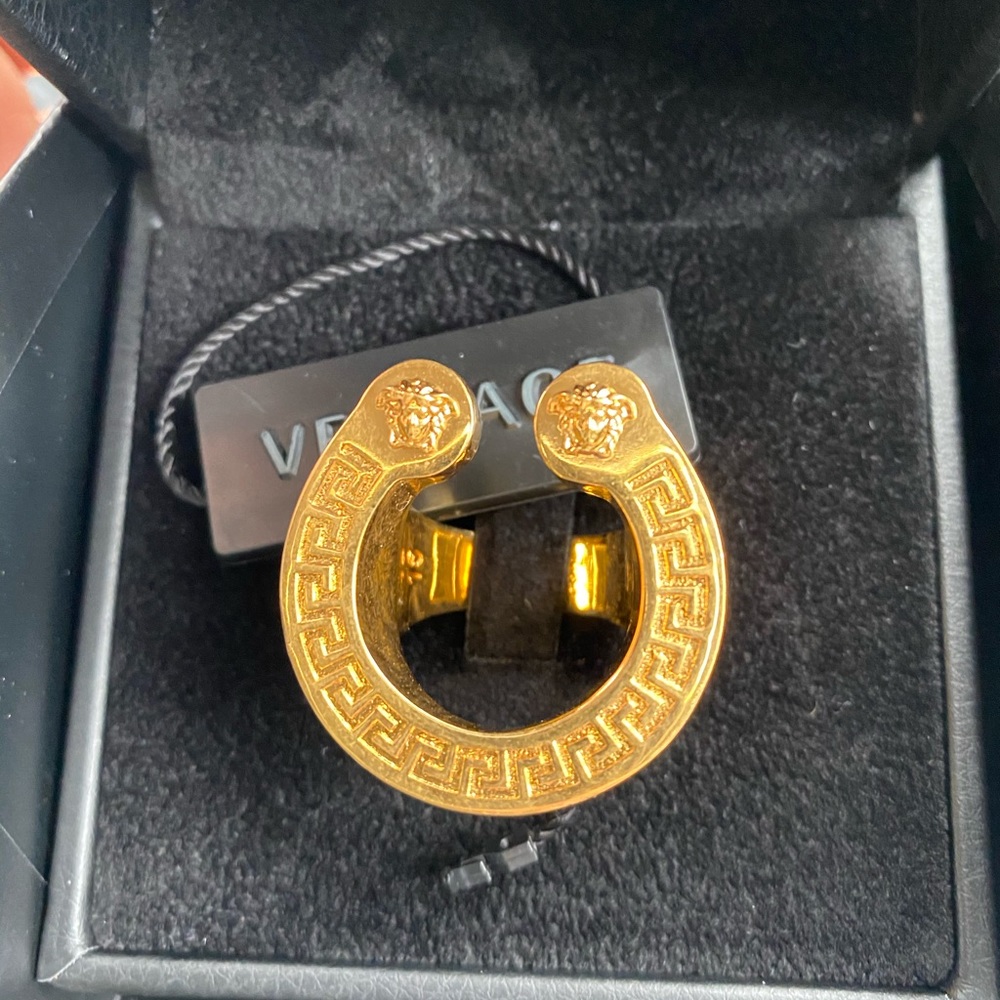 ✨Versace✨ ring